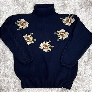 Vintage Floral Cross Stitch Sweater M